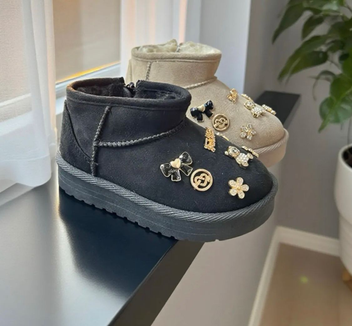 Stivali con accessori