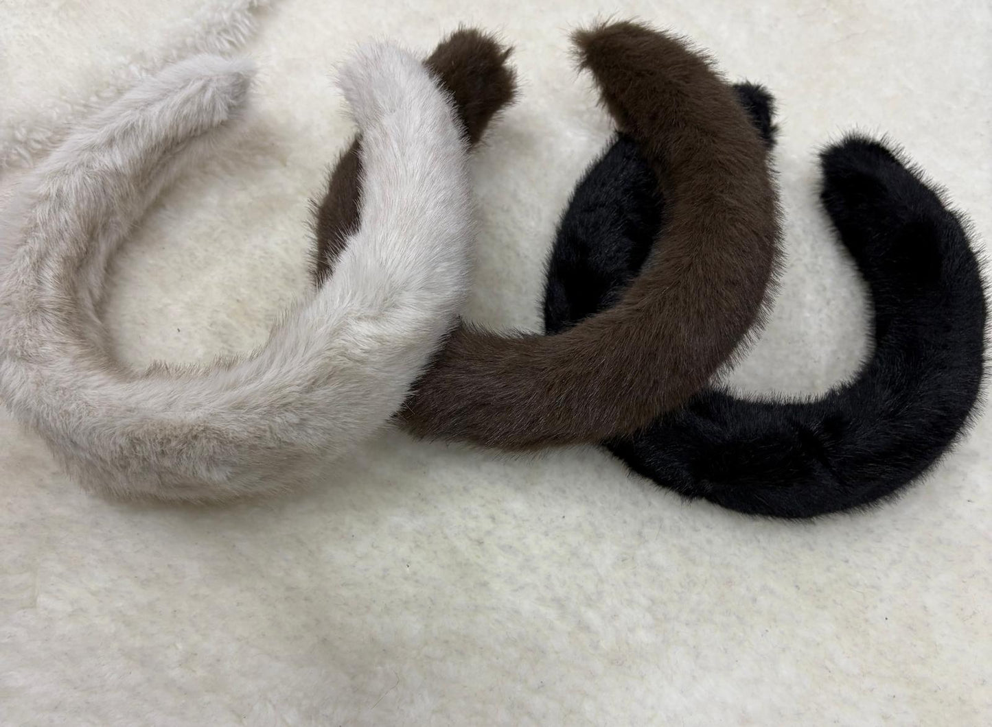 Fermacapelli in pelliccia